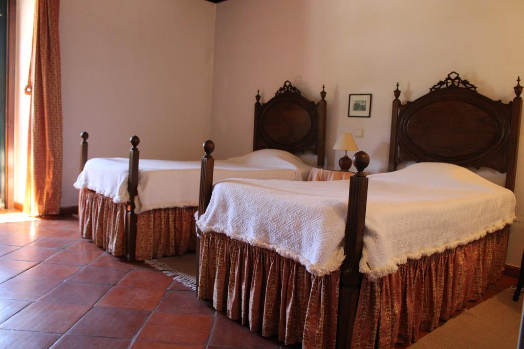 Quinta Do Valle Tomar Chambre photo