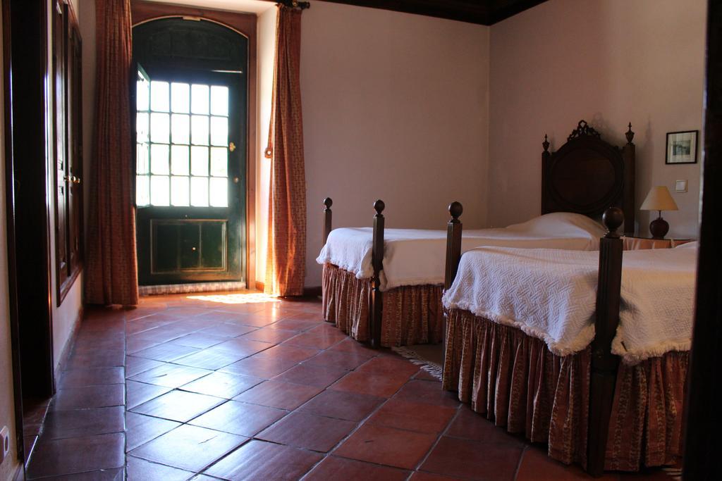 Quinta Do Valle Tomar Chambre photo